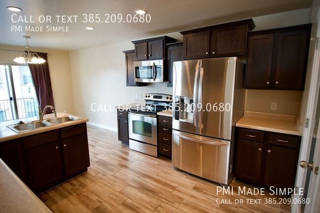 Building Photo - 14779 Stonehenge Pl