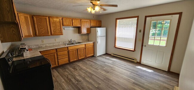 Foto del edificio - 515-517 Straub Rd