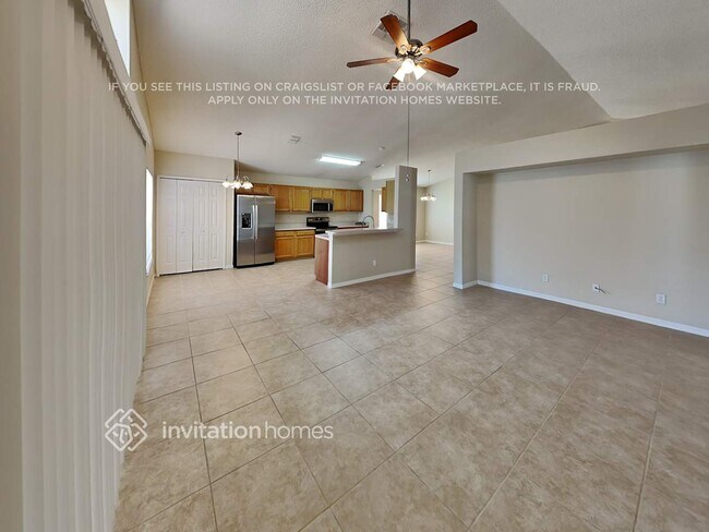 Foto del edificio - 1733 Snaresbrook Way