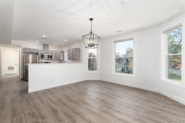 Foto del edificio - 22 Forbus St