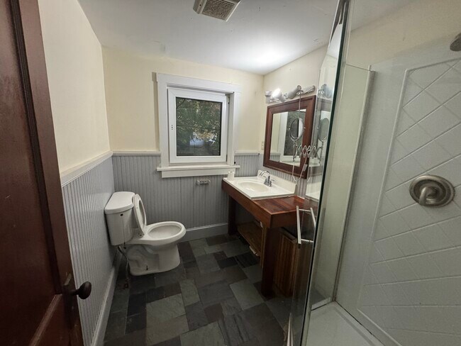 Foto del edificio - Charlotte B