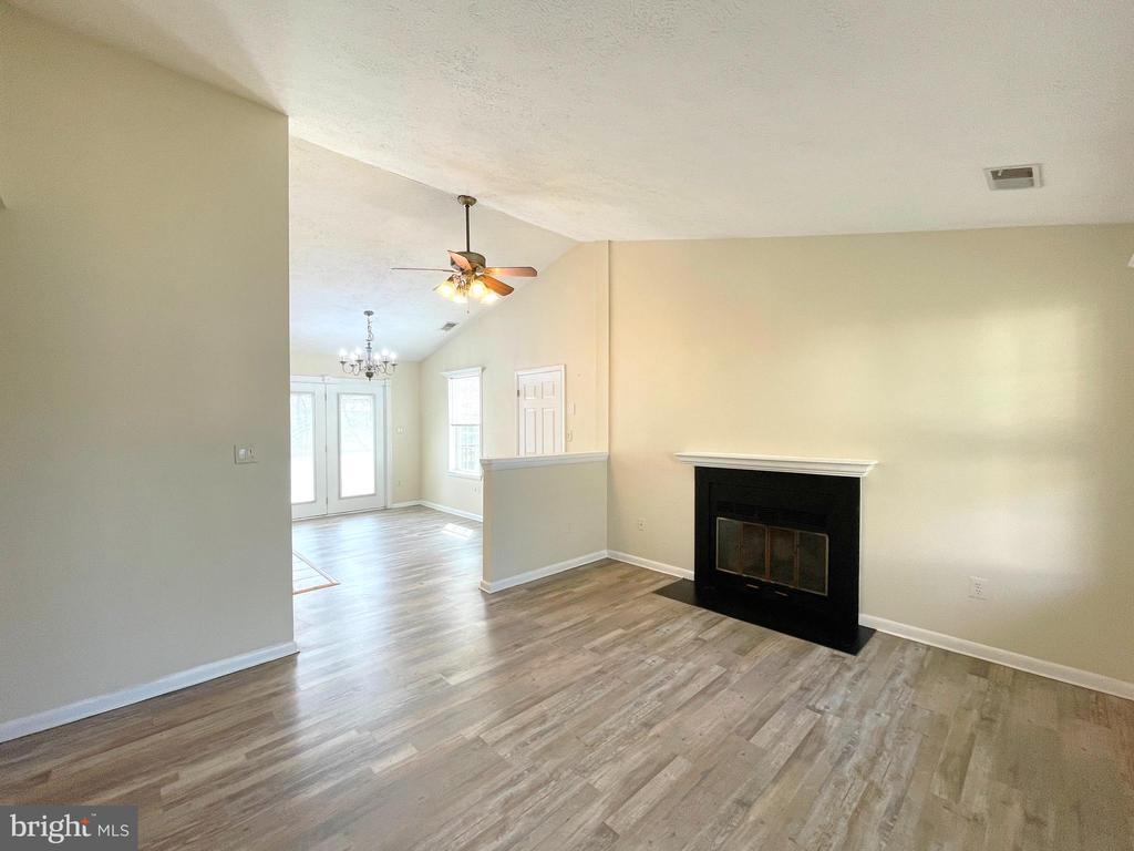Primary Photo - 2161 Freemantle Ct