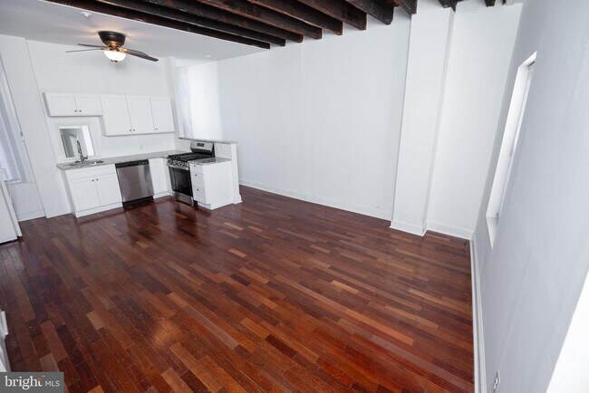 Foto del edificio - 633 N 3rd St