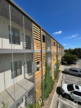 Building Photo - 726 E Emma Ave