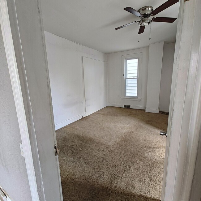 Foto del edificio - 509 S Main St