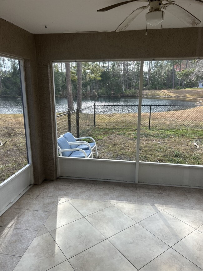 Photo - 16 Greenvale Dr House