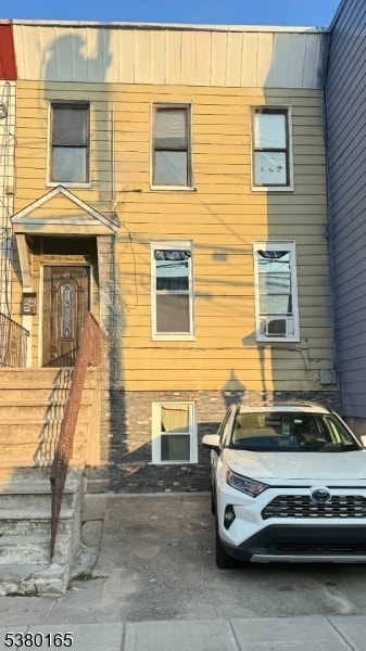Primary Photo - 3110 Central Ave