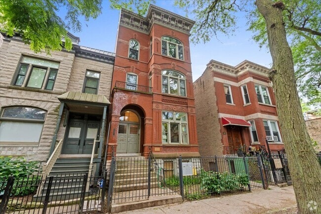 Building Photo - 2041 W Potomac Ave