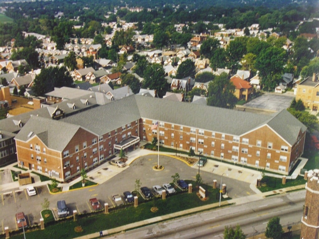 Halls Ferry Manor Apartments in Saint Louis, MO