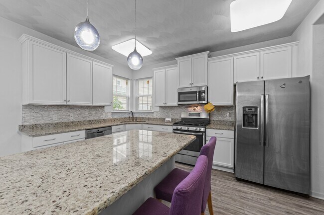 Foto del edificio - 2200 Humphreys Dr
