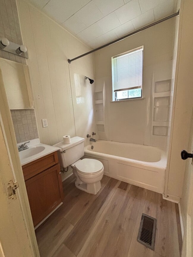 Foto del edificio - House for Rent in Benton AR