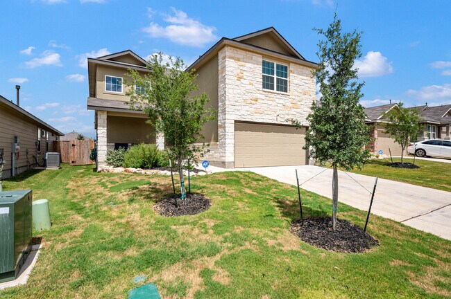 Building Photo - 22607 Green Jacket