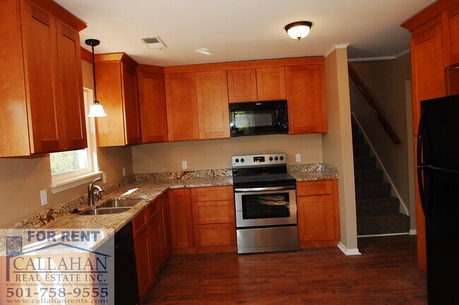 Building Photo - Updated 3 Bedroom NLR Home