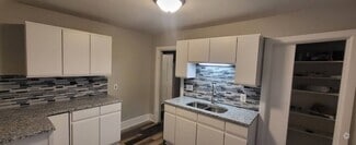 Building Photo - 826 Tatum St