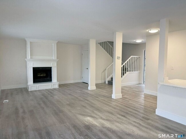 Building Photo - 40 Montoya Dr