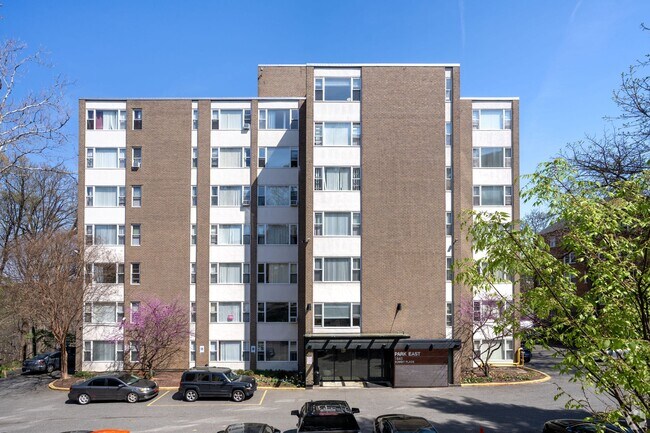 Foto del edificio - Park East Apartments