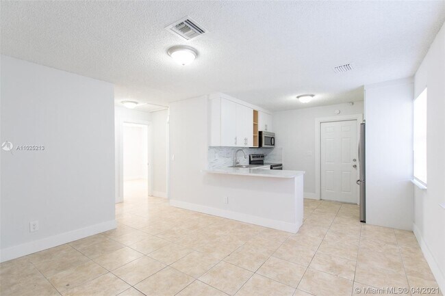 Building Photo - 4652 Myla Ln
