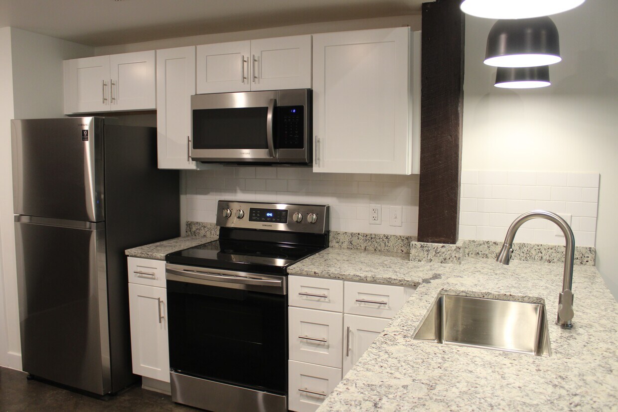 Foto principal - 408 Wellons St