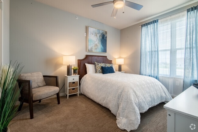 1BR, 1BA - 741SF - The Terraces of Windsor Crossing