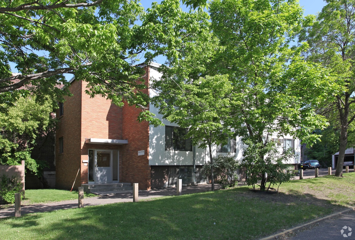Primary Photo - 1215 4th Street SE