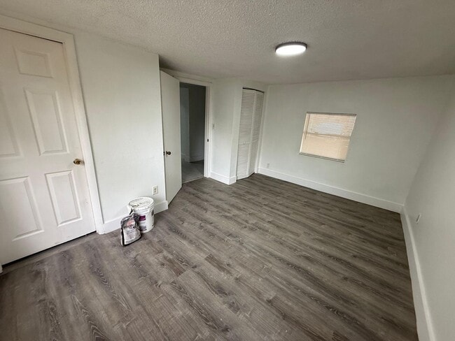 Photo - Remodeled 3/2 Childs Park Available Now ! Ask about move in specials! House