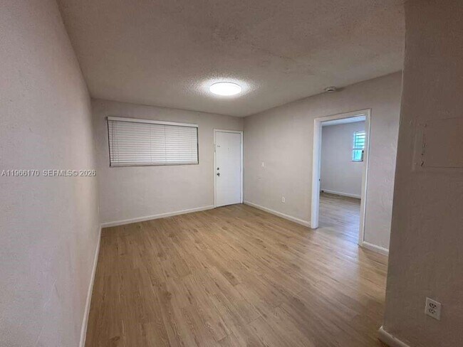 Foto del edificio - 14140 NW 24th Ct