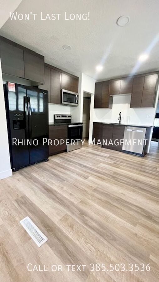 Building Photo - 942 Euclid Ave