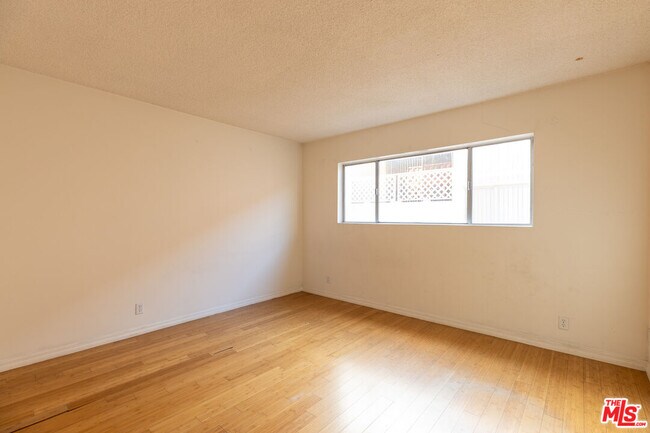 Foto del edificio - 1033 6th St