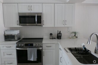 Building Photo - 16252 Kelly Woods Dr