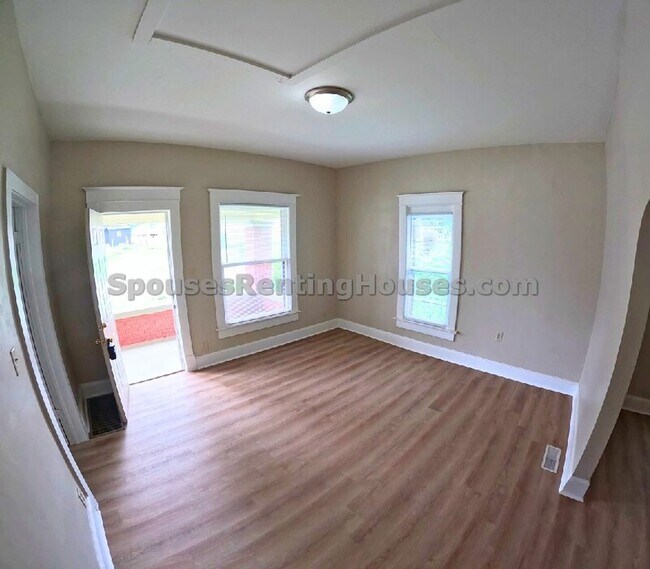 Foto del edificio - 2336 Sycamore St