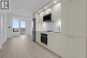 Building Photo - 60 Central Park Roadway