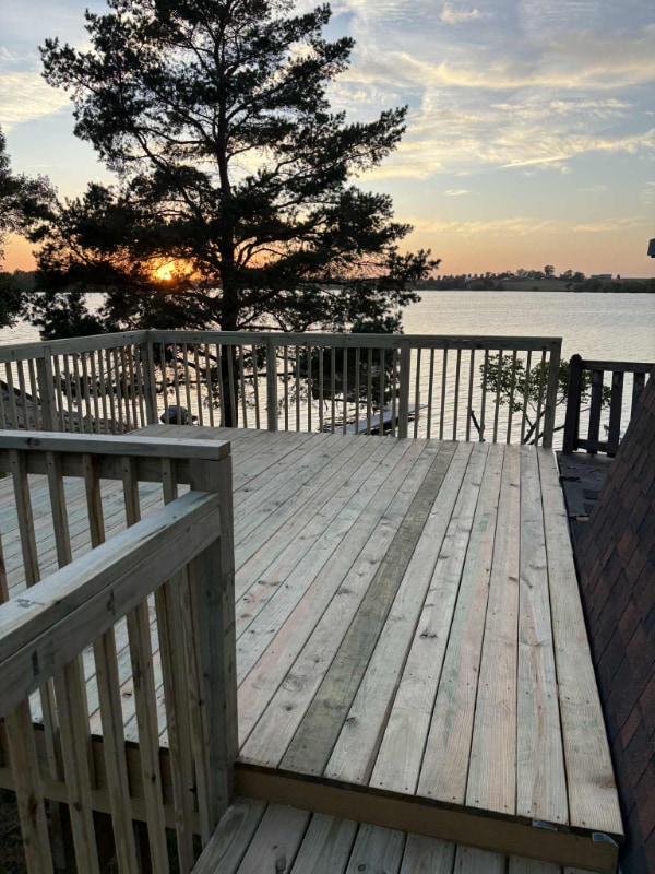 Building Photo - 7240 Sunset Rd