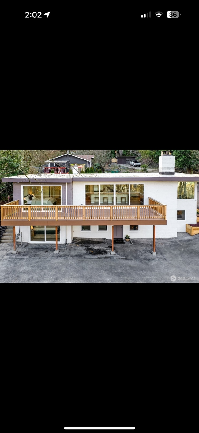 Foto del edificio - 7101 Highland Park Way SW