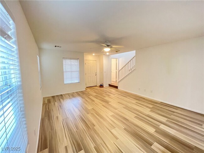 Foto del edificio - 11601 Giles St