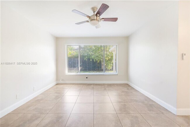 Foto del edificio - 8172 NW 67th Ave