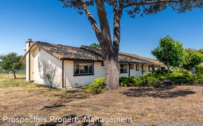 Foto del edificio - 4 br, 2 bath House - 2850 Paseo Robles