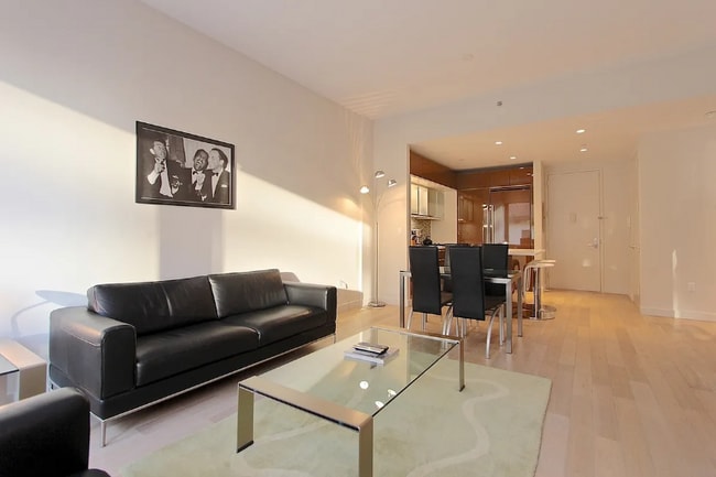 Building Photo - 75 Wall St