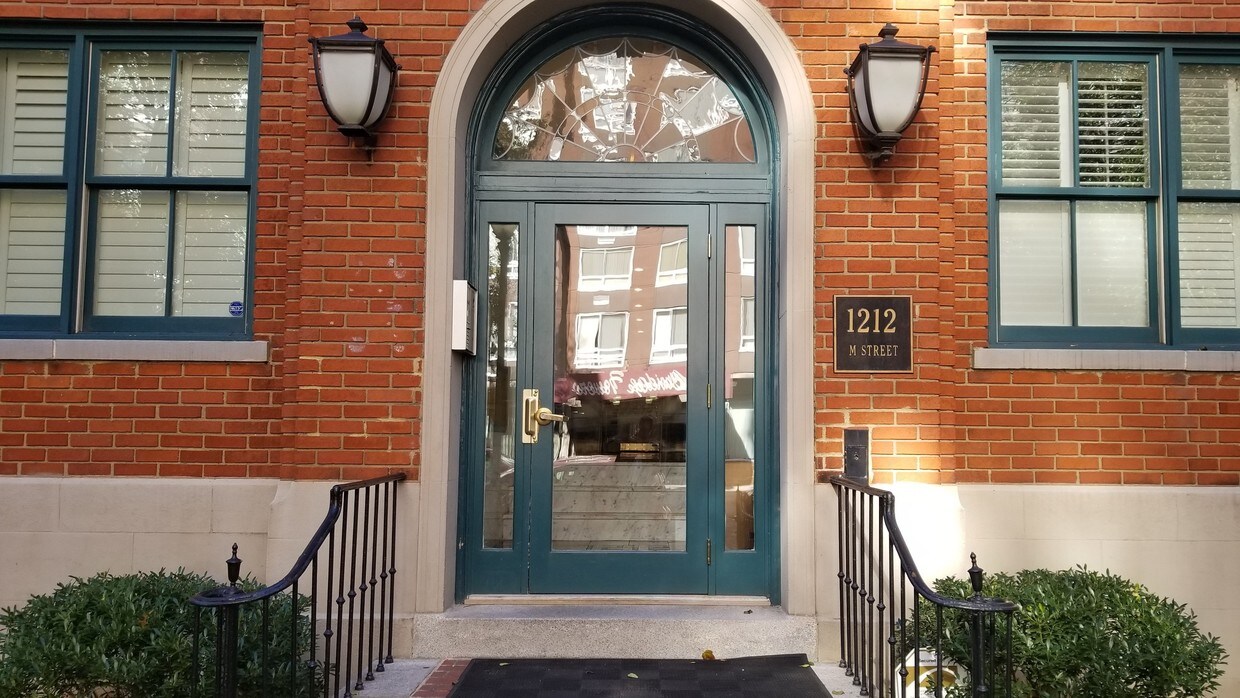 Entrance - 1212 M St NW