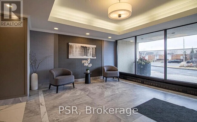 Photo du bâtiment - 2900-2900 Battleford Rd