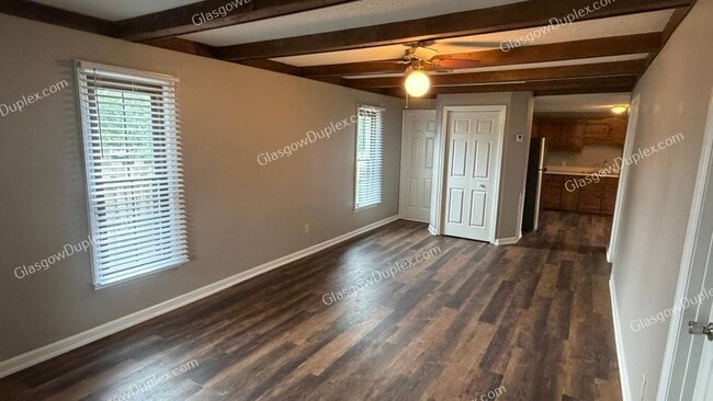 Building Photo - 107 Floral Dr