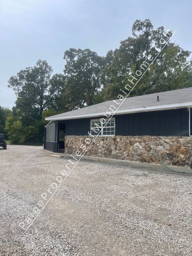 Foto del edificio - Midway Meadows #6**