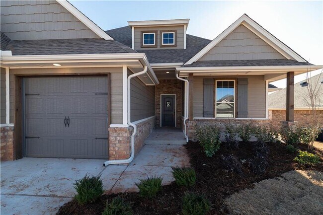 Foto del edificio - Very Nice 4 Bedroom 3 Bath Home with Bonus Room in Edmond Schools with Storm Shelter