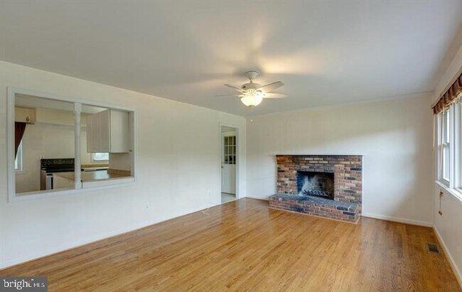 Foto del edificio - 1168 Reston Ave
