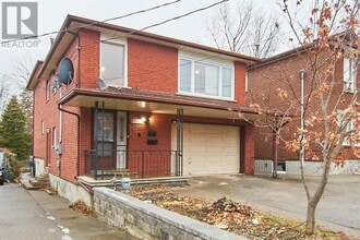 Building Photo - 214 Park Lawn Rd