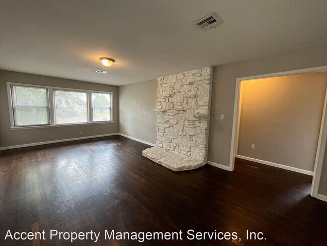 Foto del edificio - 3 br, 1 bath House - 1504 North Indianapol...