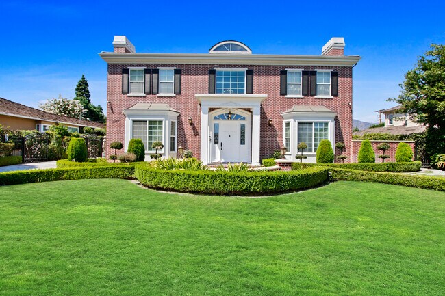 Building Photo - 1117 Encanto Dr