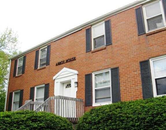 955 Abbot Rd East Lansing Mi 48823 Apartments East Lansing Mi Apartments Com