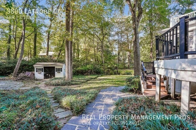 Foto del edificio - 3800 Latrobe Ct