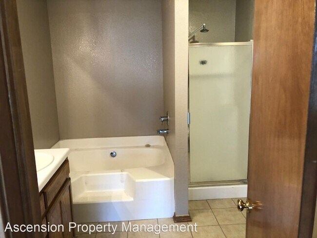 Building Photo - 4 br, 3 bath House - 13086 E 129th St N