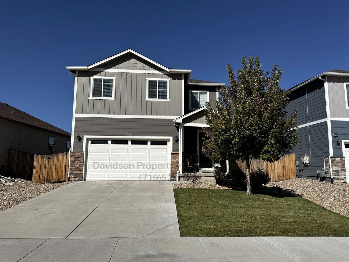 Foto principal - Stunning 4 Bedroom House in Lorson Ranch